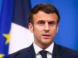 Emmanuel Macron plaide pour une transition énergétique robuste en France et en Europe